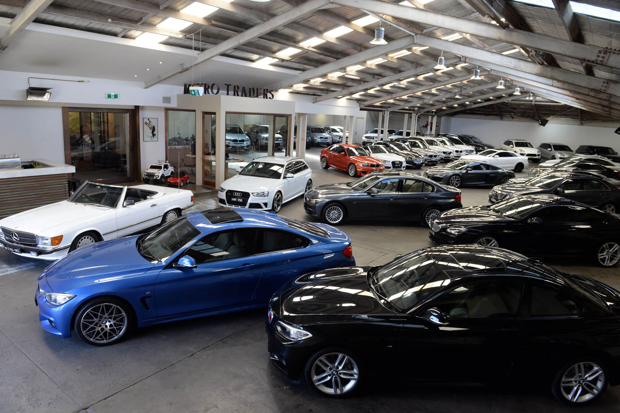 Buy/Sell Prestige Cars Metro Traders South Melbourne